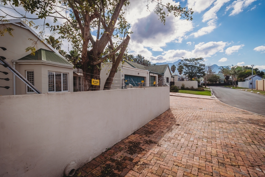 3 Bedroom Property for Sale in King George Park Western Cape